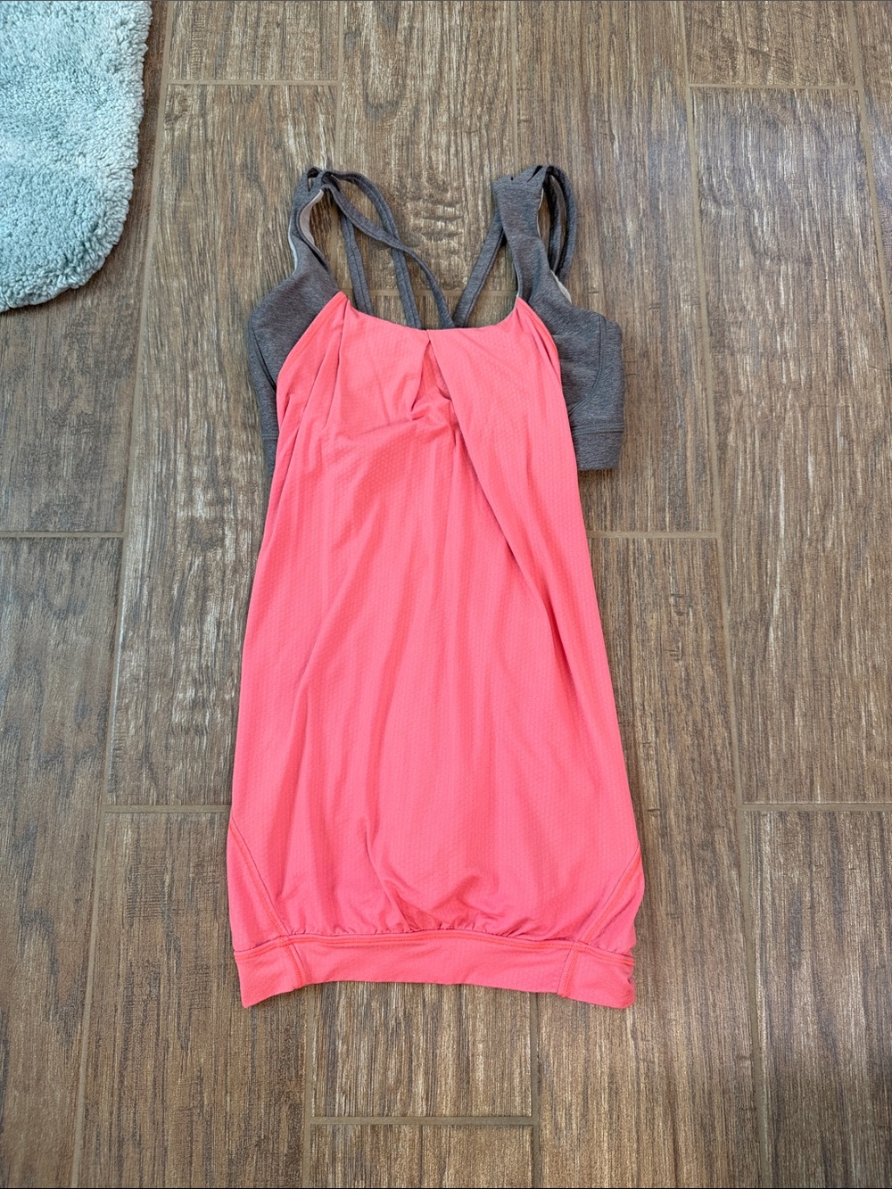 lululemon athletica Coral Tank with Gray Built-in Bra